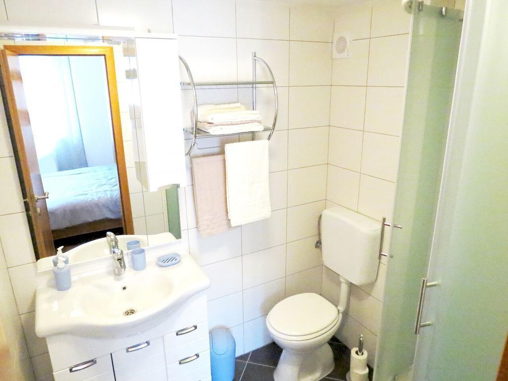 Apartments Ljubicic Podstrana Bilik gambar