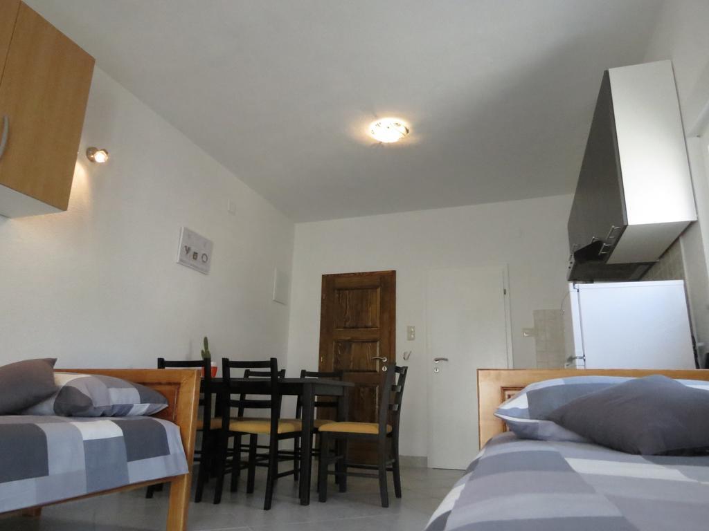 Apartments Ljubicic Podstrana Bilik gambar