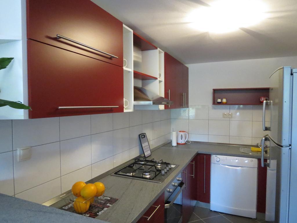 Apartments Ljubicic Podstrana Bilik gambar