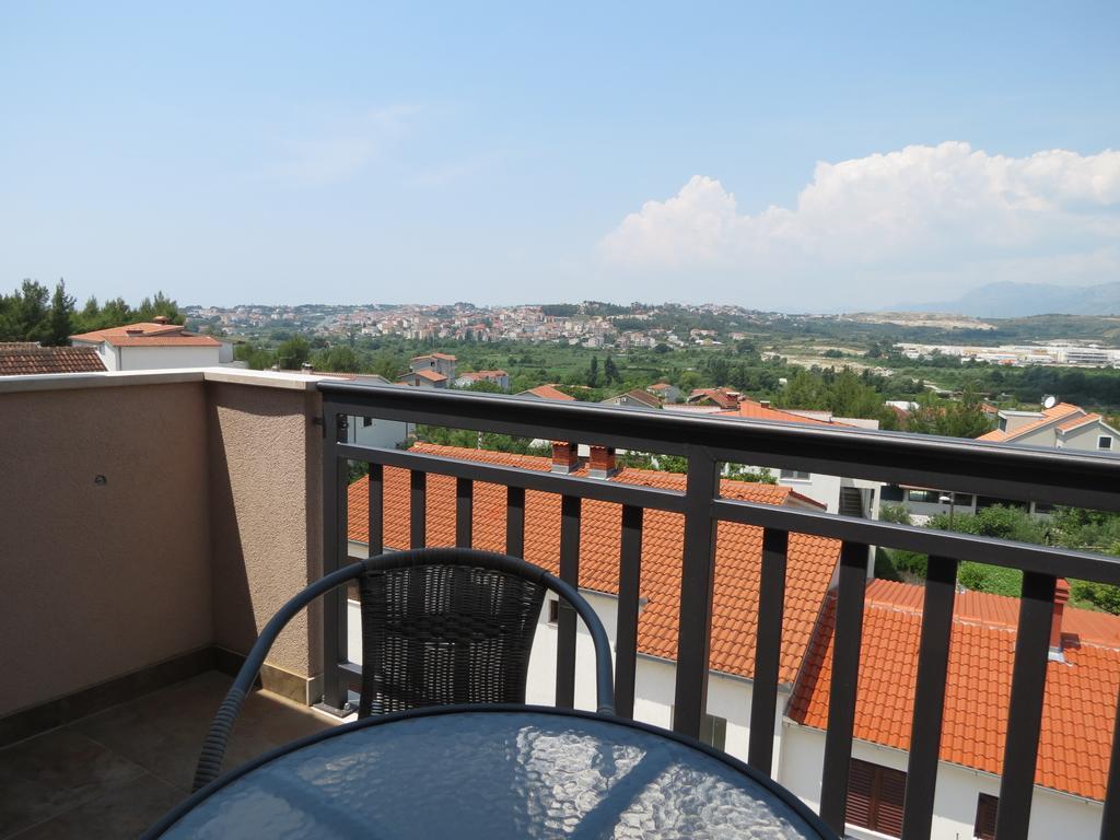 Apartments Ljubicic Podstrana Bilik gambar